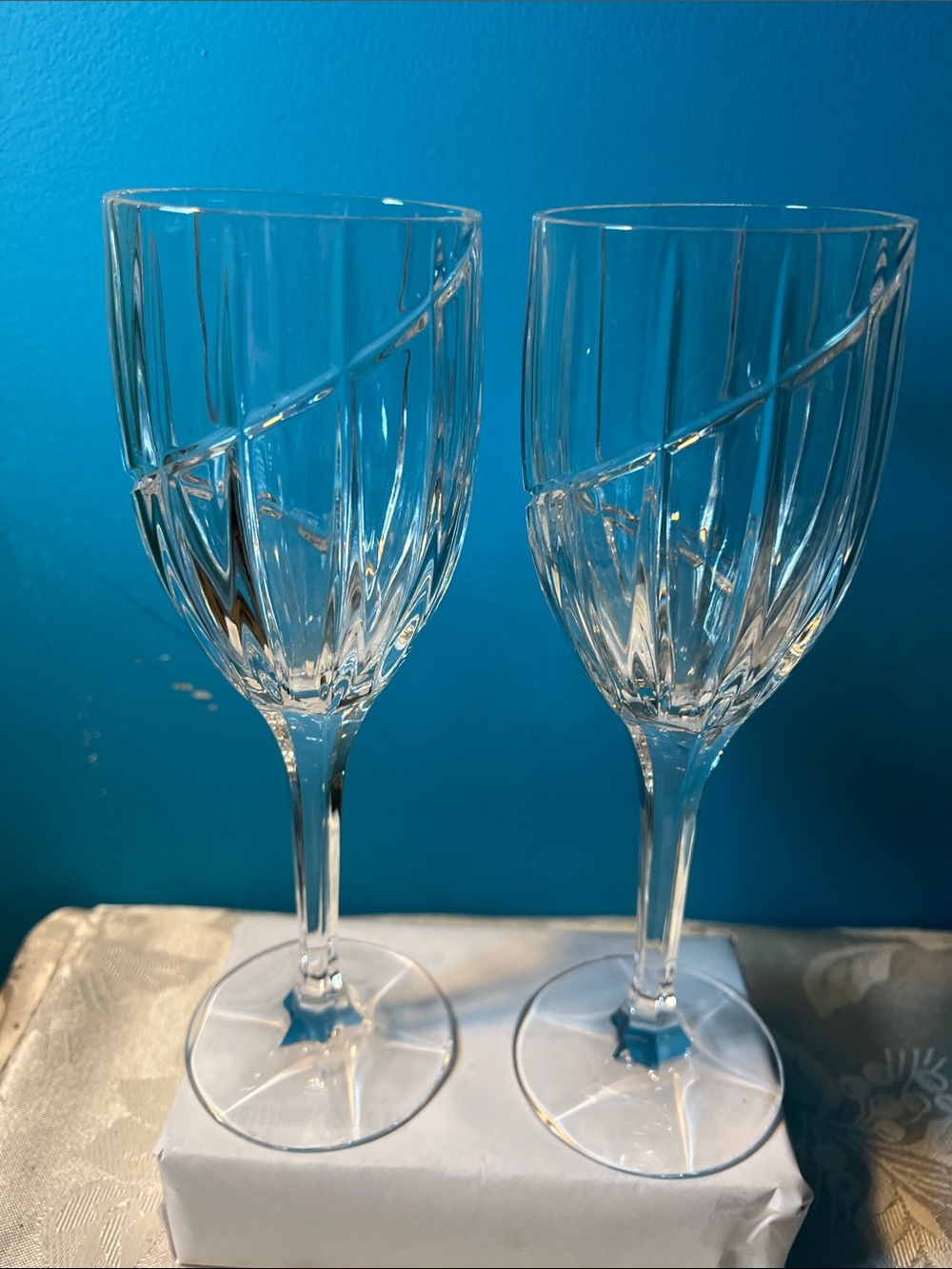 Mikasa Uptown Wine Glasses Set of 2